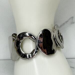Chico's Silver Tone Hammered Open Circle Disc Stretch Bracelet Statement ✨